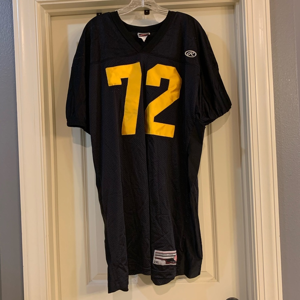 Matching Jerseys - image 2